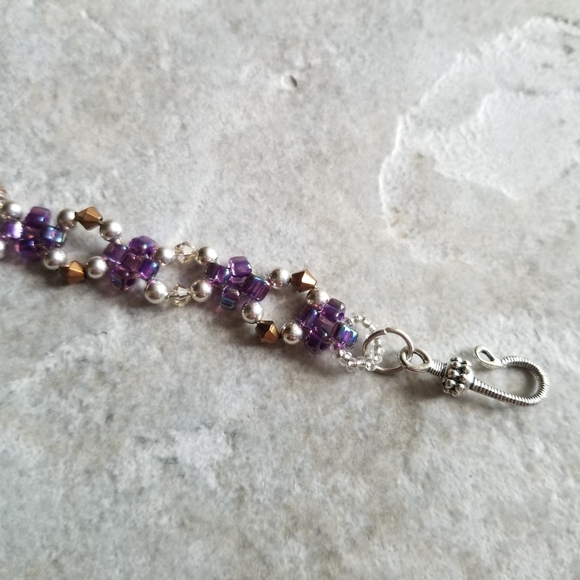 New gorgeous delicate intricate handmade beaded bracelet - Picture 4 of 4